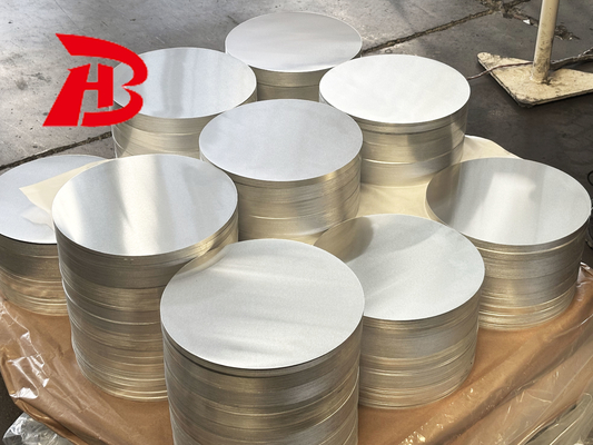 Surface finie du moulin casserole Disques en aluminium cercles 1050 H12 H14 H16 H18 H0 Cc Matériau Dc Matériau pour le couvercle de la casserole