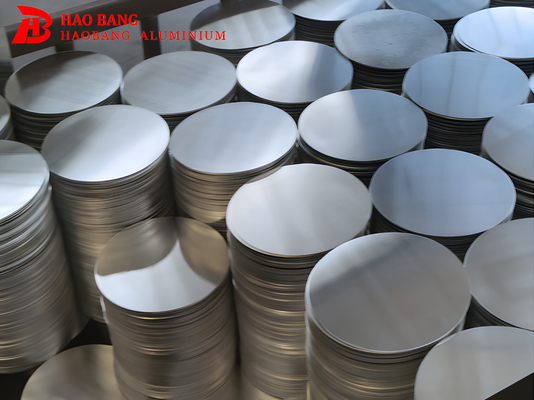 Prix d'usine 0,6 mm d'épaisseur cercle d'aluminium pour les ustensiles de cuisine / éclairage