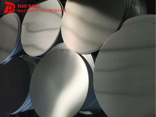 Prix d'usine 0,6 mm d'épaisseur cercle d'aluminium pour les ustensiles de cuisine / éclairage