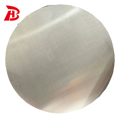Processus de production Surface en aluminium fin en cercle Lissé Speccule Performance de traction Forte