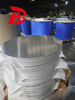 1 Série de cercle d'aluminium de finition du miroir Traitement de haute performance pour les panneaux de signalisation routière