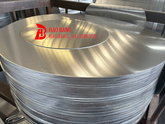 1 Série feuille de cercle d'aluminium finition surface de traitement lisse Aucune marque de roulement