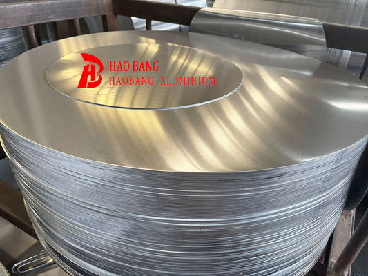 Taille personnalisée Cercle d'aluminium 0,3-6 mm Épaisseur 100-1000 mm Diamètre CC DC Matériau 1050 1060 3003 alliage résistant à la fissuration Dessin profond pour la cuisine et le tamponage du couvercle de la lampe