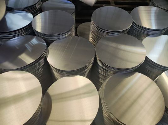 Disque d'aluminium de haute planéité 1050/3003 alliage O H12 température CC DC Matériau résistant aux fissures résistant au dessin en profondeur Diamètre personnalisé pour pots Pans Stamping industriel
