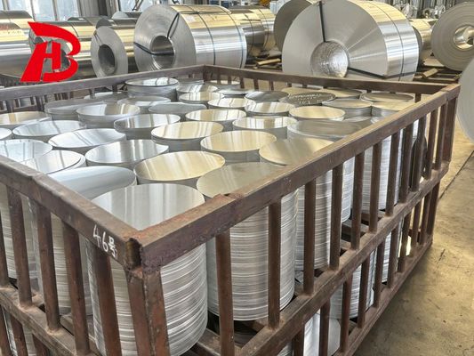 Taille personnalisée Cercle d'aluminium 0,3-6 mm Épaisseur 100-1000 mm Diamètre CC DC Matériau 1050 1060 3003 alliage résistant à la fissuration Dessin profond pour la cuisine et le tamponage du couvercle de la lampe