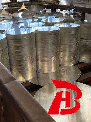 Folioles d'aluminium industriel 1050/1060/3003 à l'état complet, à l'état dur et à l'état mou, disponibles dans une gamme d'épaisseur de 0,5 à 6 mm.