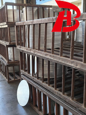 Folioles d'aluminium industriel 1050/1060/3003 à l'état complet, à l'état dur et à l'état mou, disponibles dans une gamme d'épaisseur de 0,5 à 6 mm.