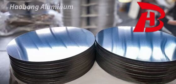 Disque d'aluminium de haute planéité 1050/3003 alliage O H12 température CC DC Matériau résistant aux fissures résistant au dessin en profondeur Diamètre personnalisé pour pots Pans Stamping industriel