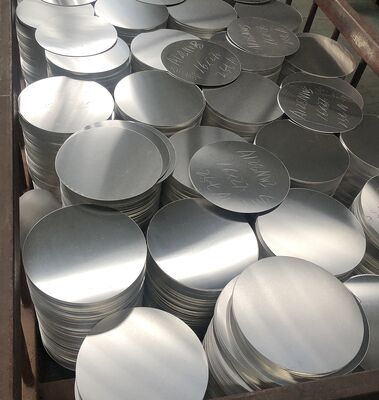 Cercle en aluminium 1050 argenté 80-1600MM de diamètre 0.3-6.0MM d'épaisseur pour réflecteurs d'éclairage