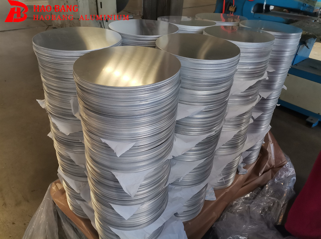 Chine Disques en aluminium pour ustensiles de cuisine Cercles 1100 O H14 H24 Avec une épaisseur de 0,3-3 mm
