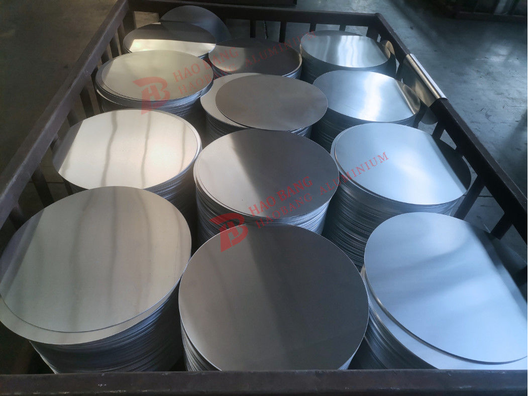 Disques ronds en aluminium personnalisables pour diverses applications d'ustensiles de cuisine, avec une épaisseur allant de 0,3 à 6 millimètres