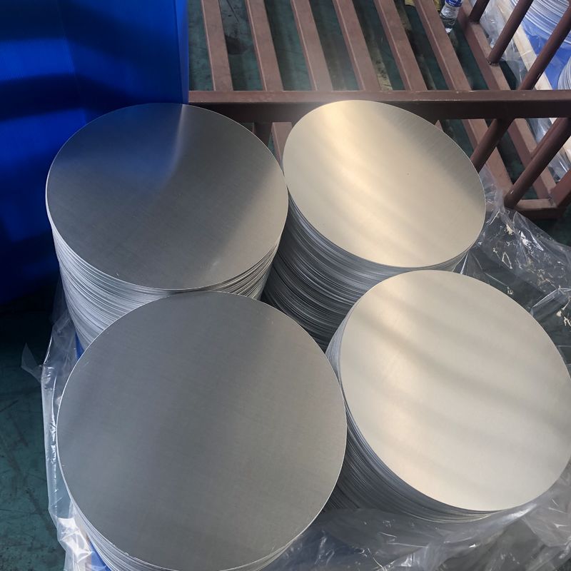 Disques et cercles en aluminium personnalisables pour ustensiles de cuisine avec une épaisseur de 0,3 à 6 mm et un diamètre de 80 à 1600 mm