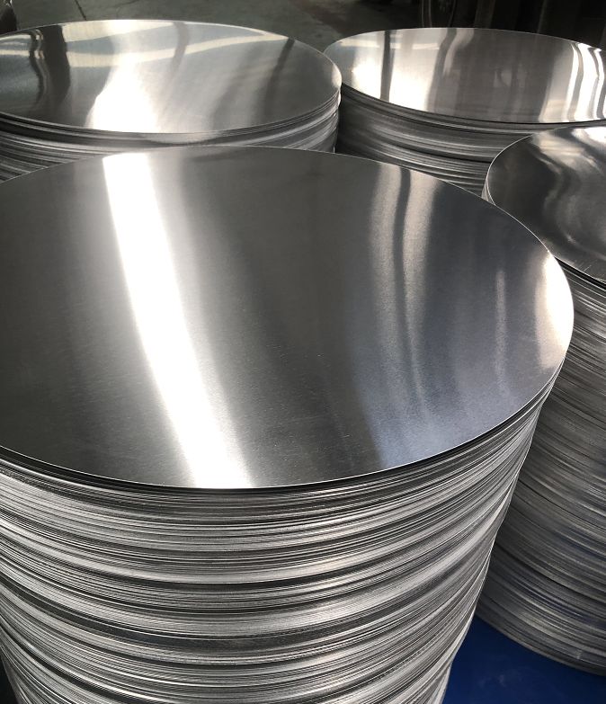 3003 1050 1060 Cercle d'aluminium blanc O doux H18, 100 ‰ 1000 mm de diamètre, disque d'aluminium à dessin profond pour l'estampage des ustensiles de cuisine