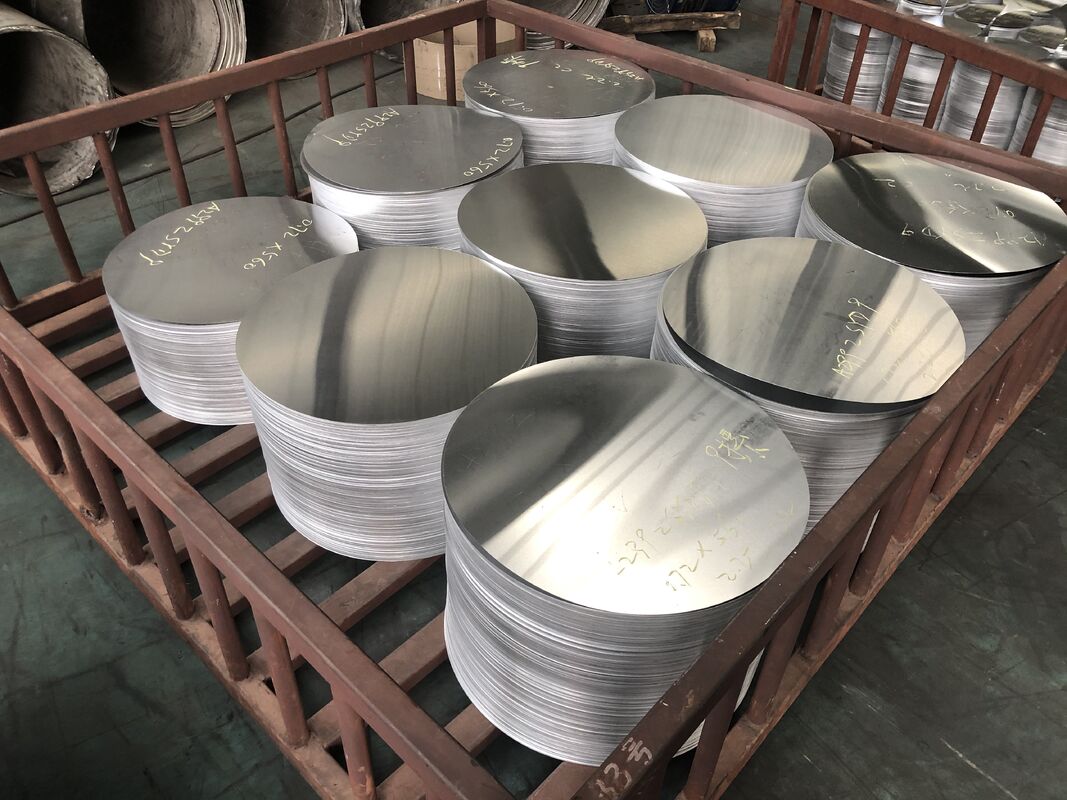 Coil en aluminium d'épaisseur de 0,3-6 mm et cercle rond personnalisé de 80 à 1600 mm de diamètre pour ustensiles de cuisine haut de gamme